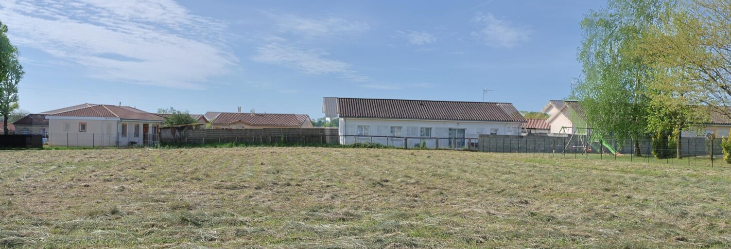 Terrain  1037 m² à vendre à Chevroux (01190)