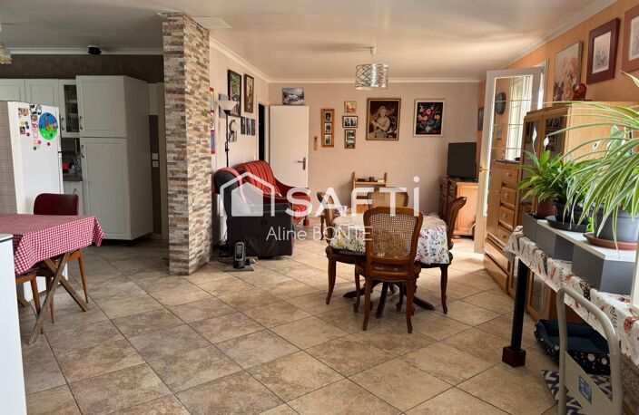 Maison de plain-pied avec garage — photo 3