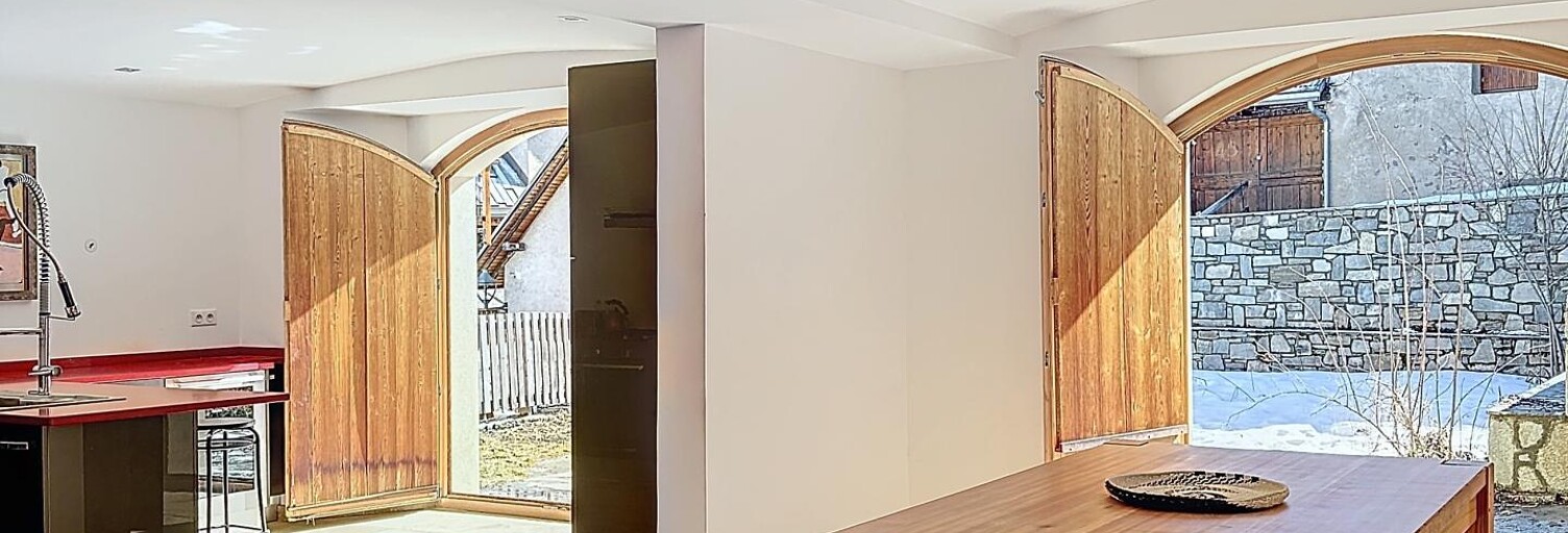 Maison 8 Pièces 340 m² à vendre à La Salle-les-Alpes (05240)