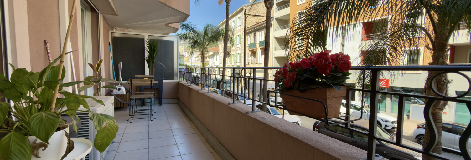 Appartement 1 Pièce 42 m² à louer à Roquebrune-Cap-Martin (06190)