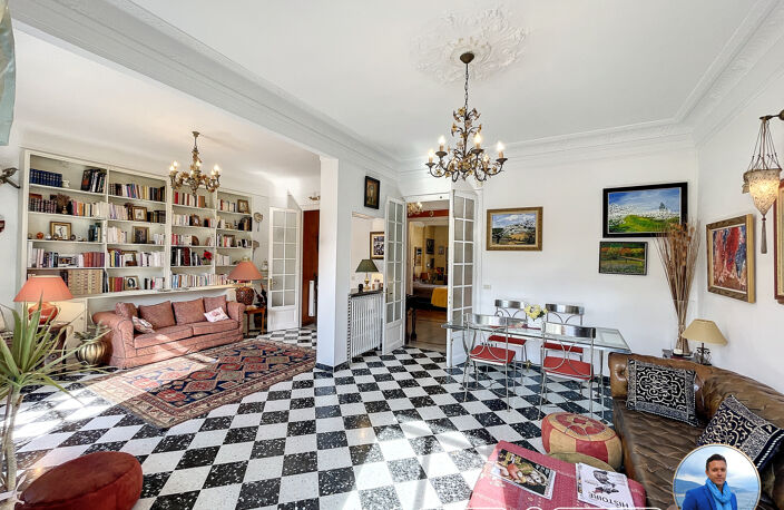 MENTON CARRÉE D'OR - LUXUEUX T5/6 TRAVERSANT DANS IMMEUBLE B — photo 3