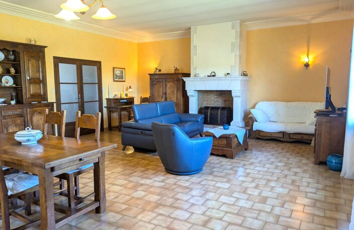 Vente maison 7 pièces 230 m² Sainte-Maure-de-Touraine (37800) — photo 3