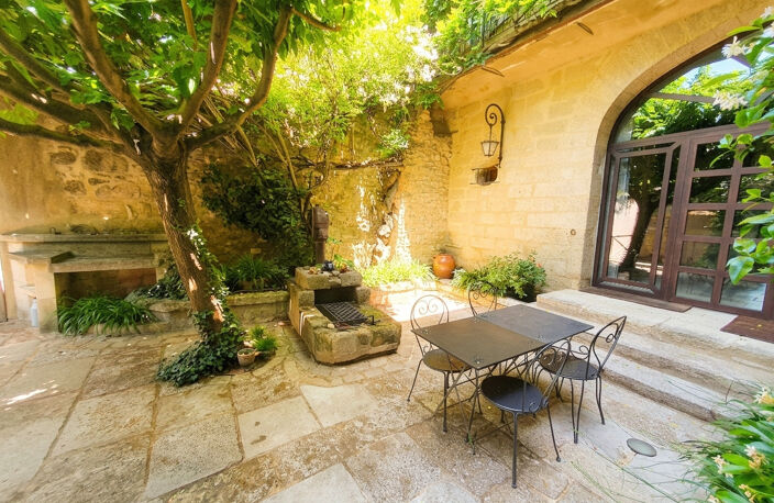 A Vendre GARD (30) - Grande maison de charme avec cour dans — photo 5