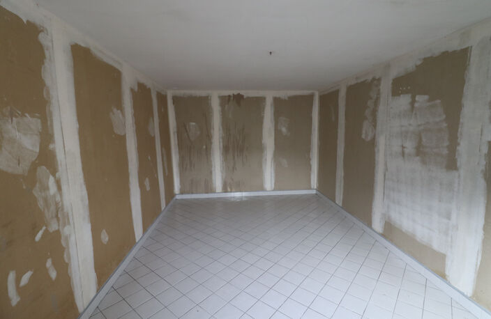 Maison de bourg à  réhabiliter — photo 5