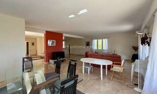 Maison 9 Pièces 363 m² à vendre à Dolomieu (38110)