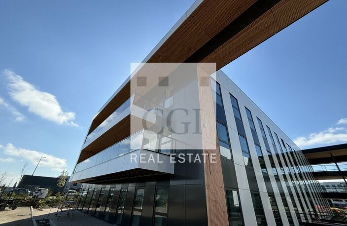 BUREAUX à LOUER — photo 3