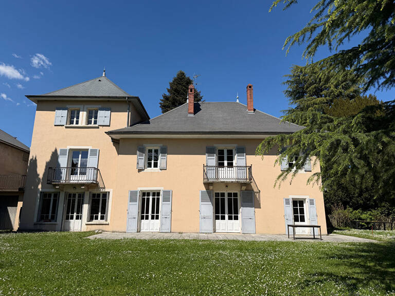 Élégance et caractère au coeur de La Motte-Servolex — photo 1