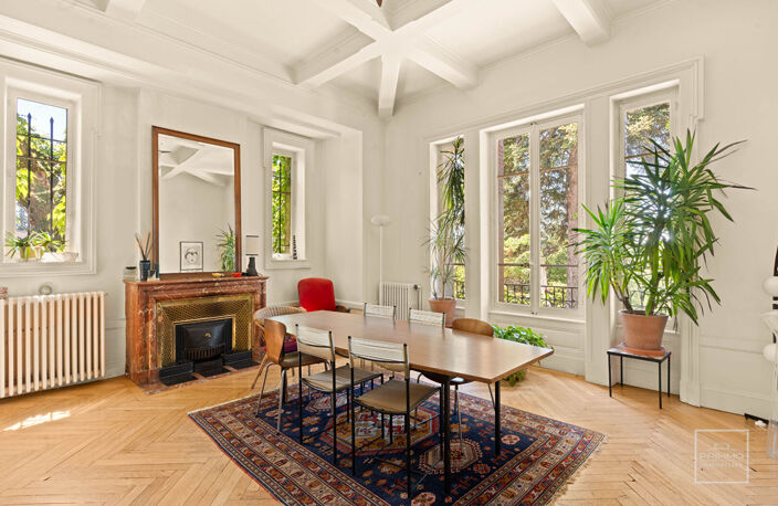 CALUIRE ET CUIRE, DEMEURE DU XXème, 217m², TERRAIN 1580m² — photo 5