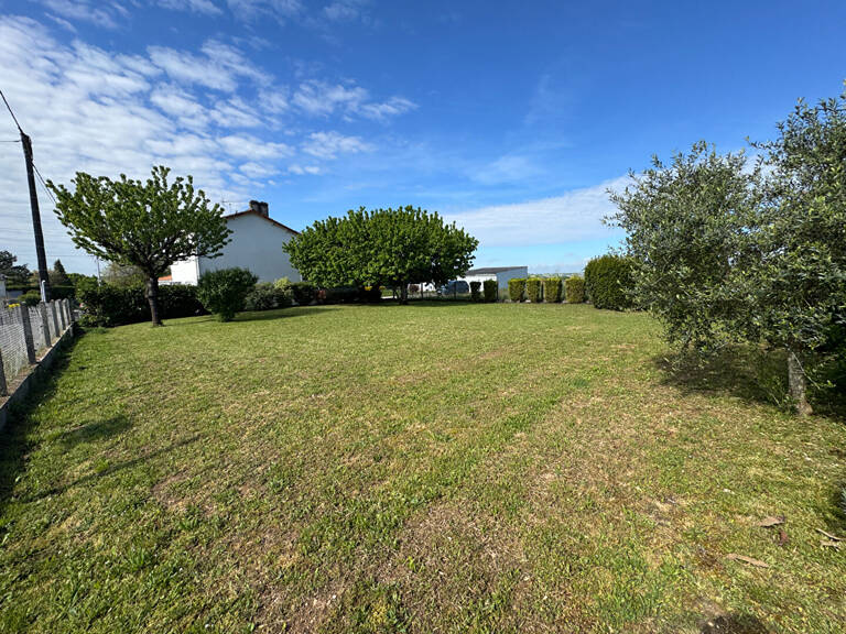Terrain Balzac 500 m2 — photo 1