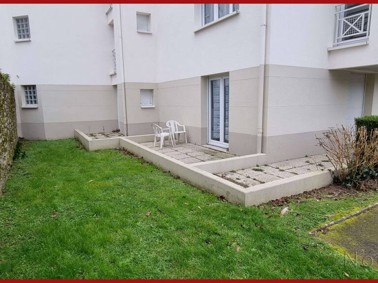 STUDIO MEUBLE  DE 18 M2  AVEC TERRASSE PRIVATIVE — photo 1