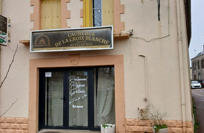 Vente Immeuble 4 pièces — photo 2