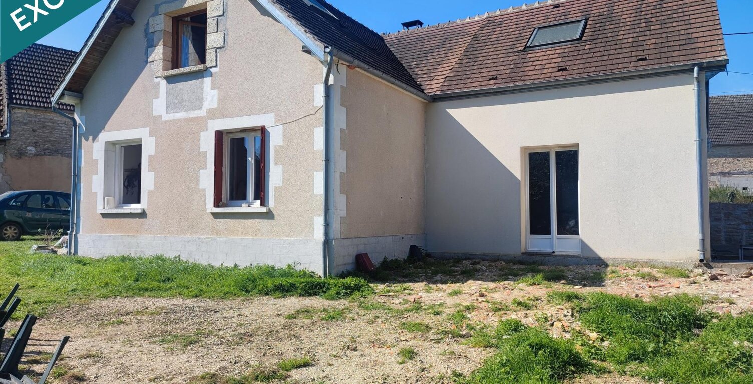 Maison ancienne de 6 pièces et sa dépendance. — photo 1