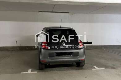 Garage  21000 €