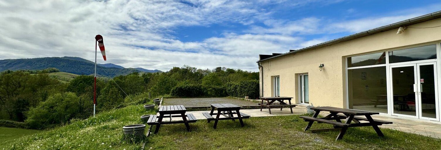 Commerce  830 m² à vendre à Aramits (64570)