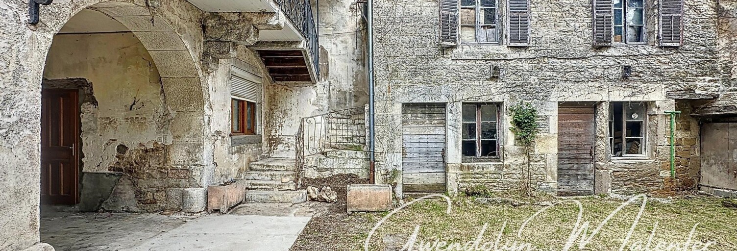 Immeuble  320 m² à vendre à Quingey (25440)