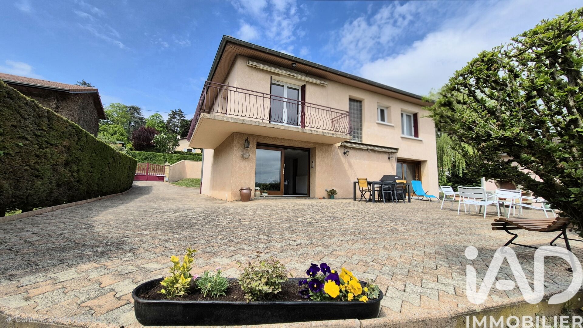 Vente Maison/villa 8 pièces - Photo 2