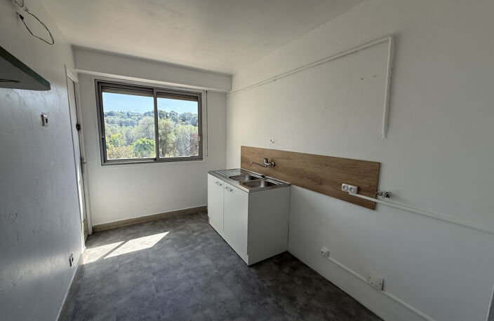 APPARTEMENT 3 PIECES CANNET ROCHEVILLE — photo 3