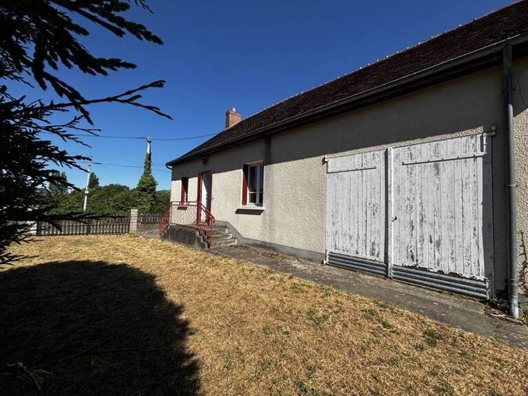Maison en pierre de 2 pièces principales — photo 1