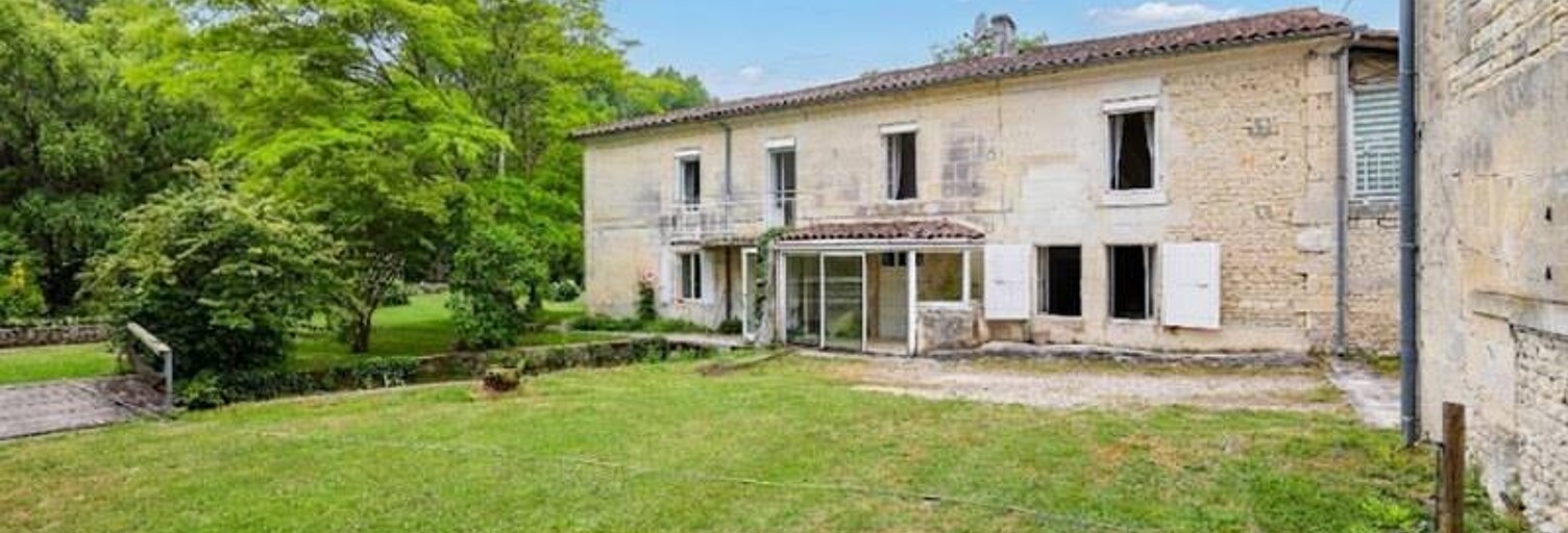 Maison 7 Pièces 175 m² à vendre à Criteuil-la-Magdeleine (16300)