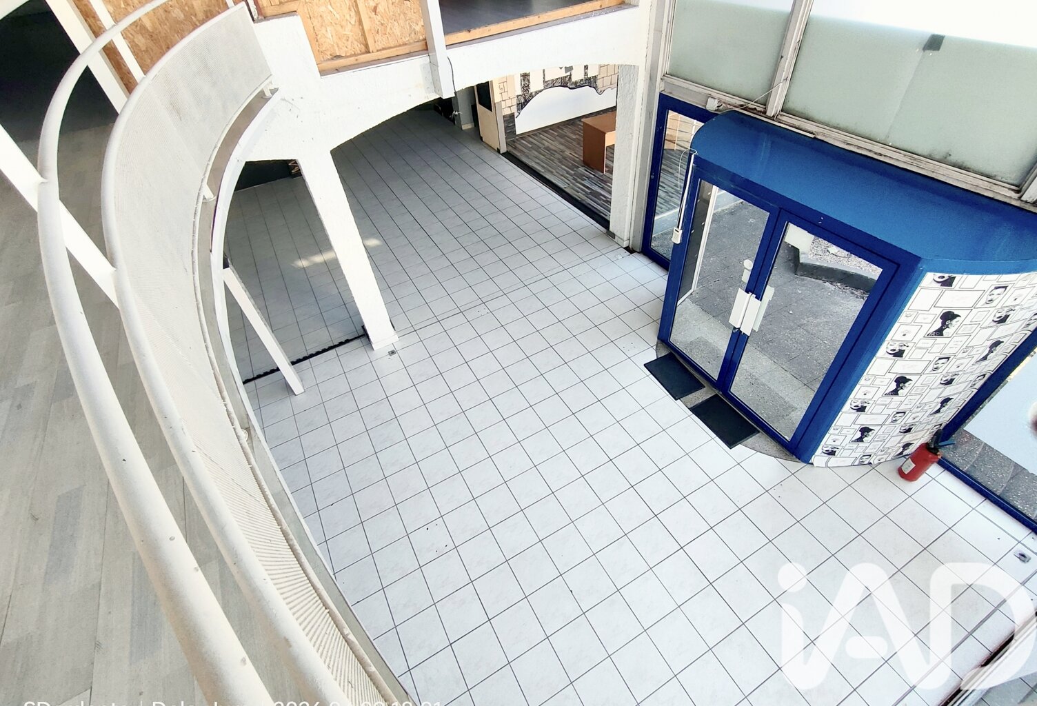 Vente Boutique/Local commercial 830 m&sup2; — photo 1