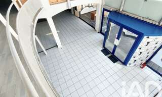 Commerce  830 m² à vendre à Dole (39100)