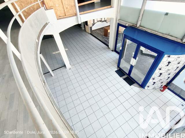 Vente Boutique/Local commercial 830 m&sup2; — photo du bien