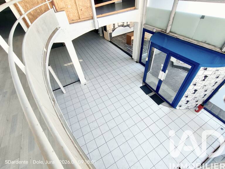 Vente Boutique/Local commercial 830 m&sup2; — photo 1