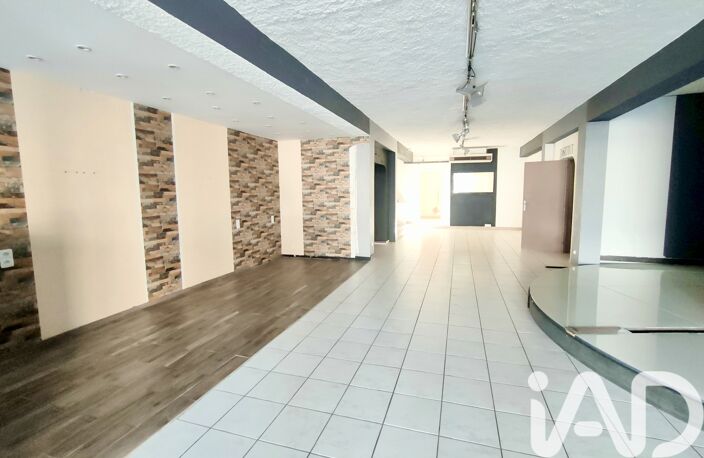 Vente Boutique/Local commercial 830 m&sup2; — photo 2