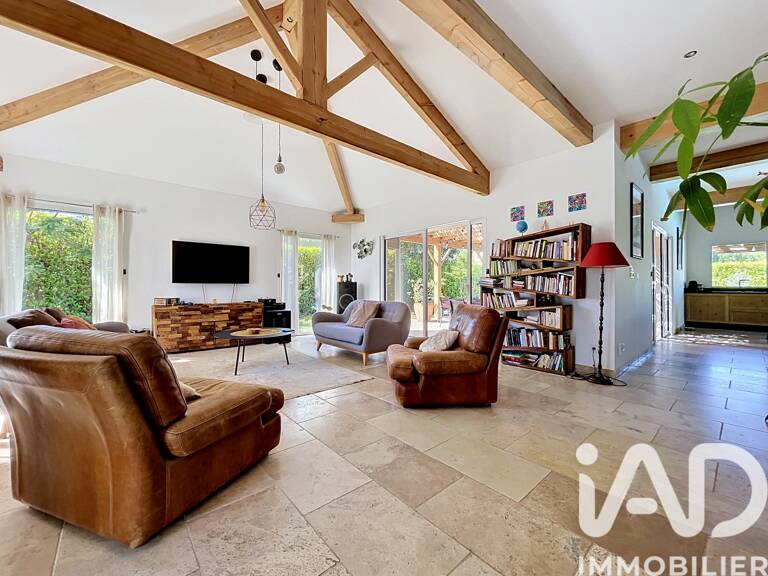 Vente Maison/villa 8 pièces — photo 1