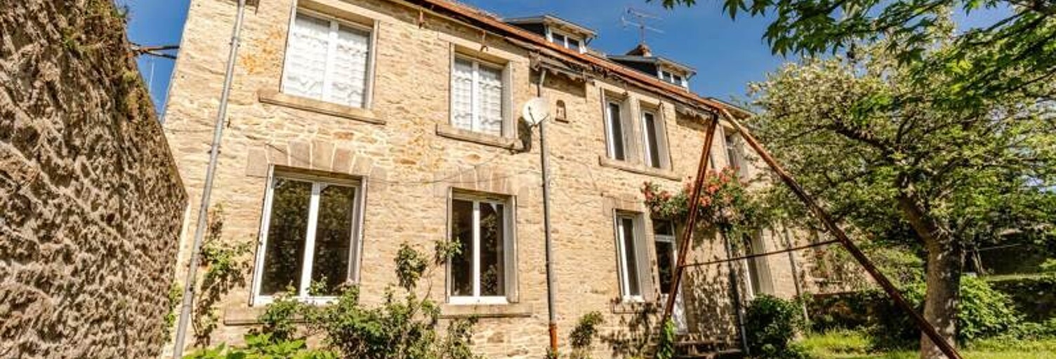 Maison 8 Pièces 303 m² à vendre à Douarnenez (29100)