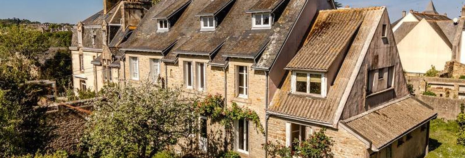 Maison 8 Pièces 303 m² à vendre à Douarnenez (29100)