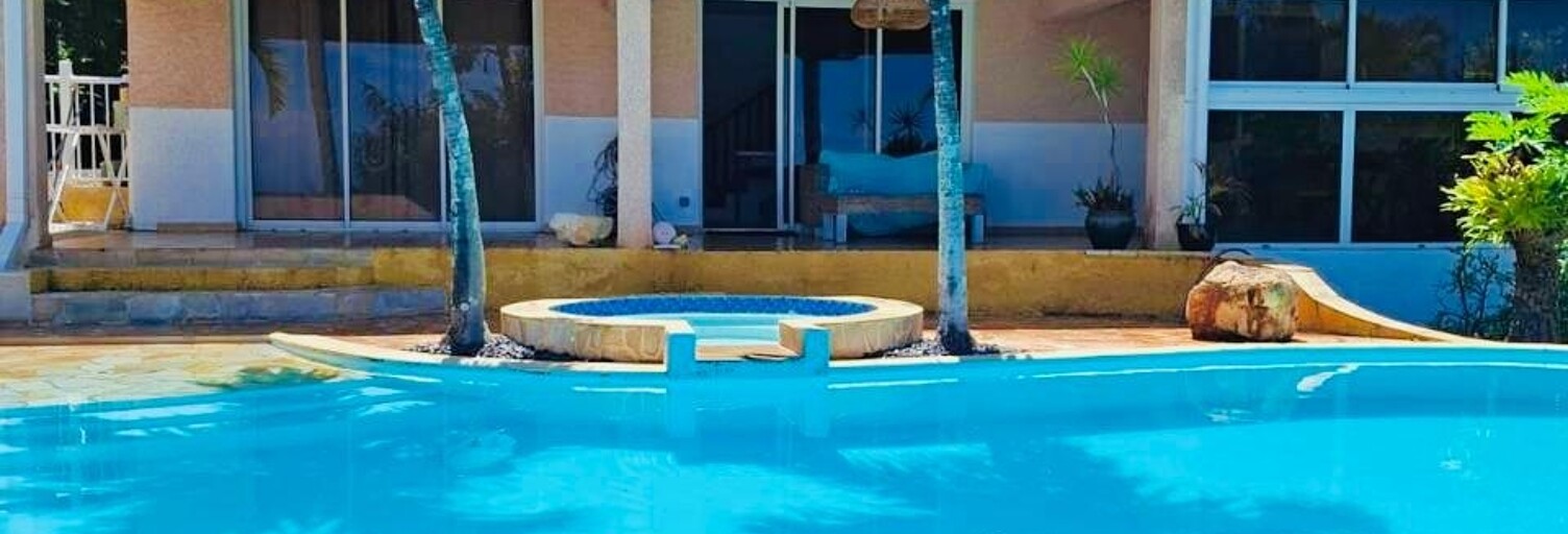 Maison 5 Pièces 137 m² à vendre à Petite-Île (97429)
