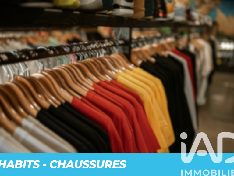 Vente Habillement, Textile 300 m&sup2; — photo 1