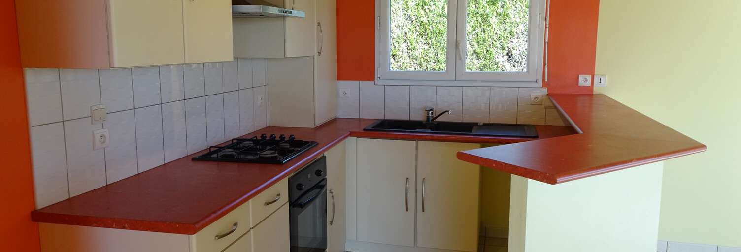 Maison 4 Pièces 85 m² à louer à Baraqueville (12160)