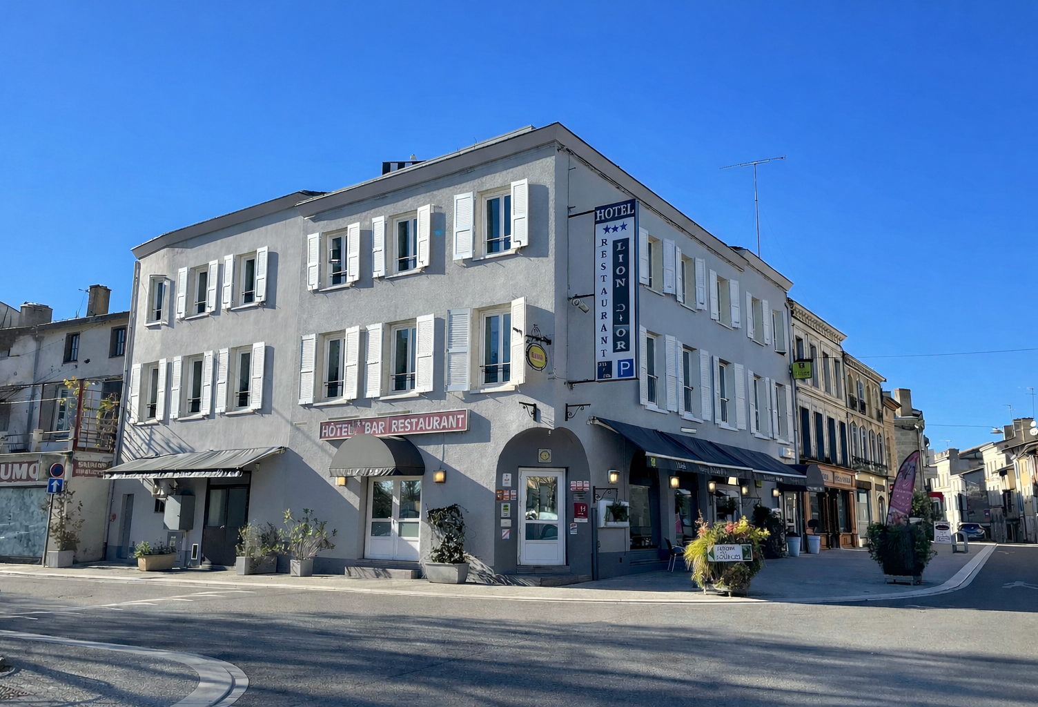 Immeuble en centre ville — photo 1