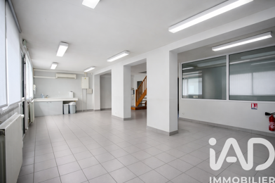 Commerce  299400 €