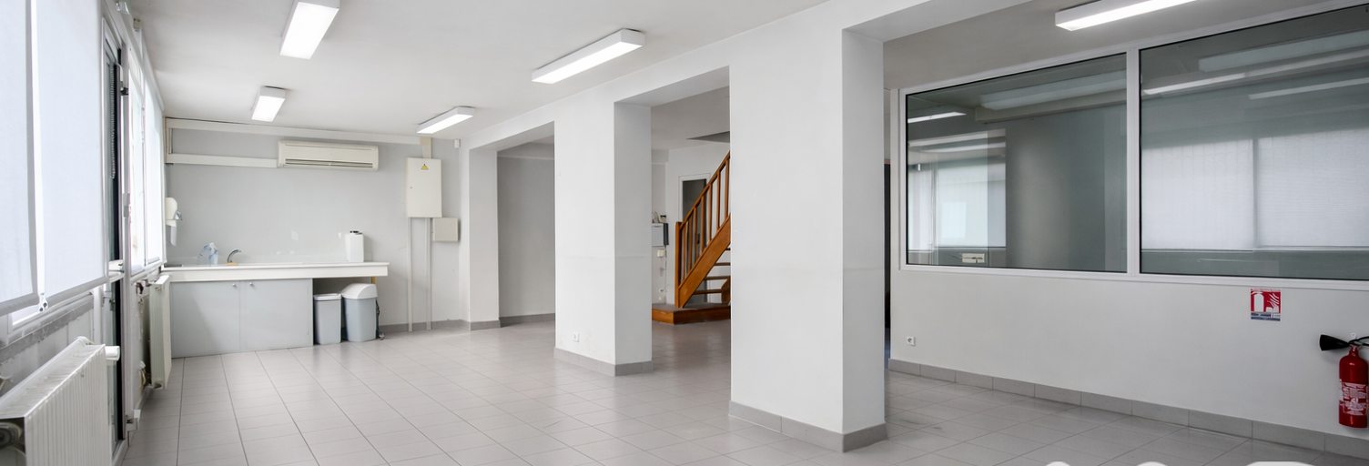 Commerce  116 m² à vendre à Fosses (95470)