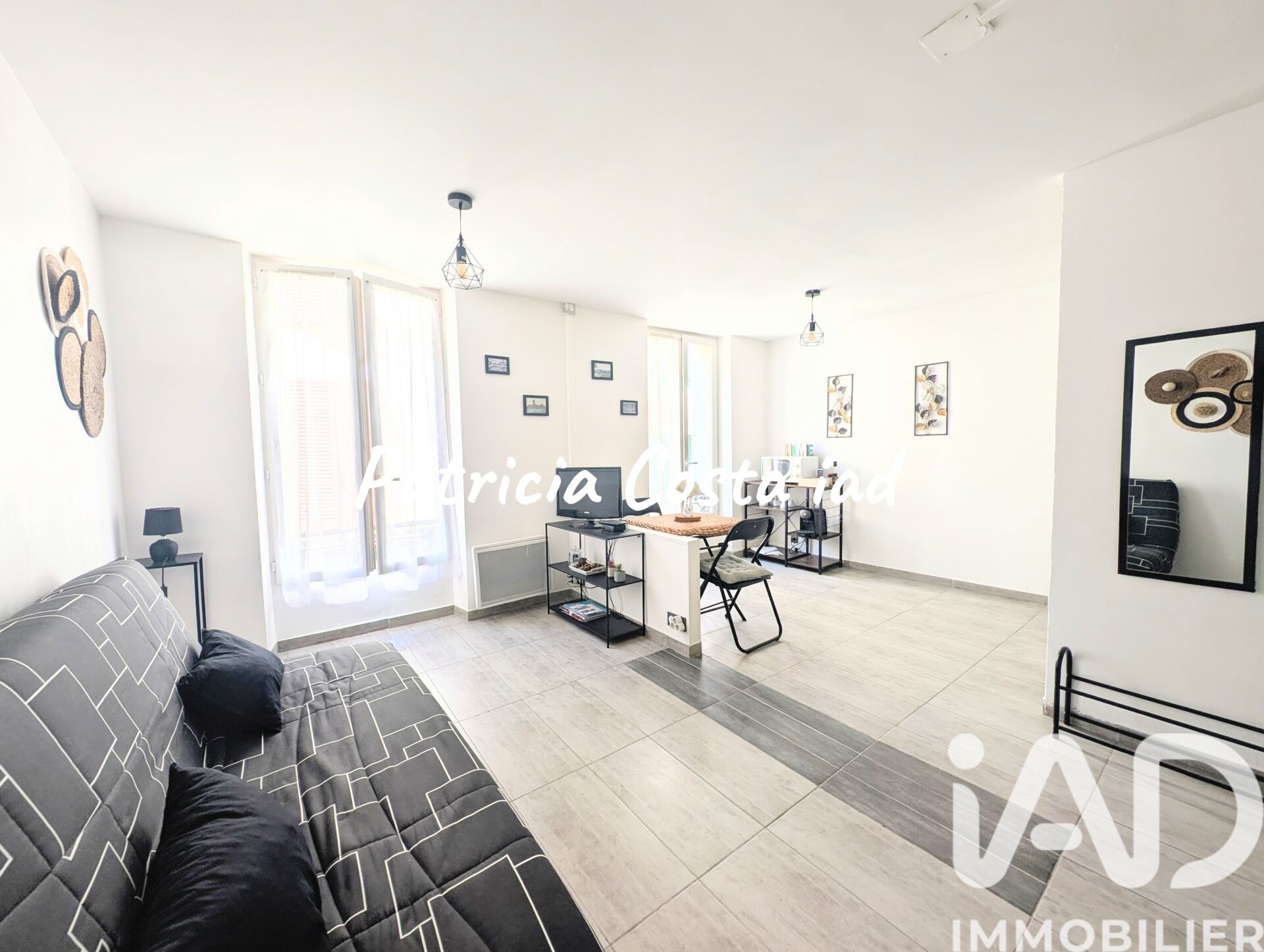 Vente Appartement 1 pièce - Photo 2