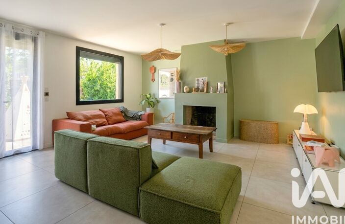 Vente Maison/villa 8 pièces — photo 2