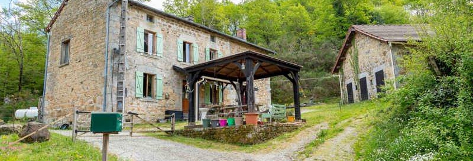 Maison 5 Pièces 165 m² à vendre à Saint-Moreil (23400)