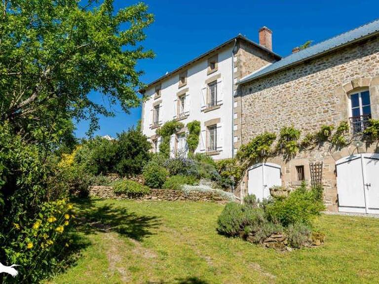Maison de bourg de 6 pièces principales — photo 1