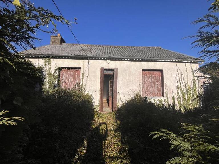 Maison en pierre de 3 pièces principales — photo 1
