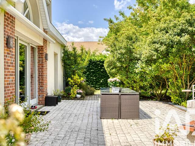 Vente Maison traditionnelle 8 pièces — photo du bien