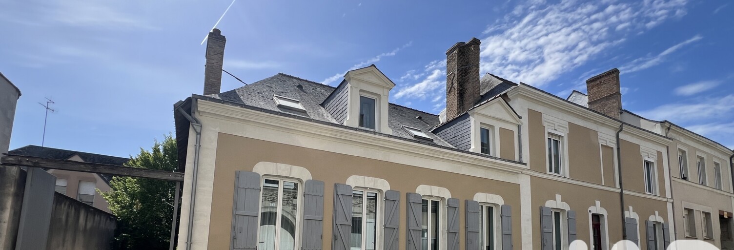 Maison 15 Pièces 345 m² à vendre à Feneu (49460)