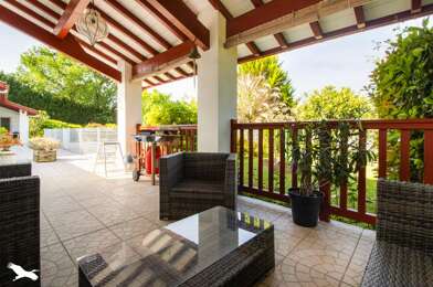 Maison 7 pièces 674440 €