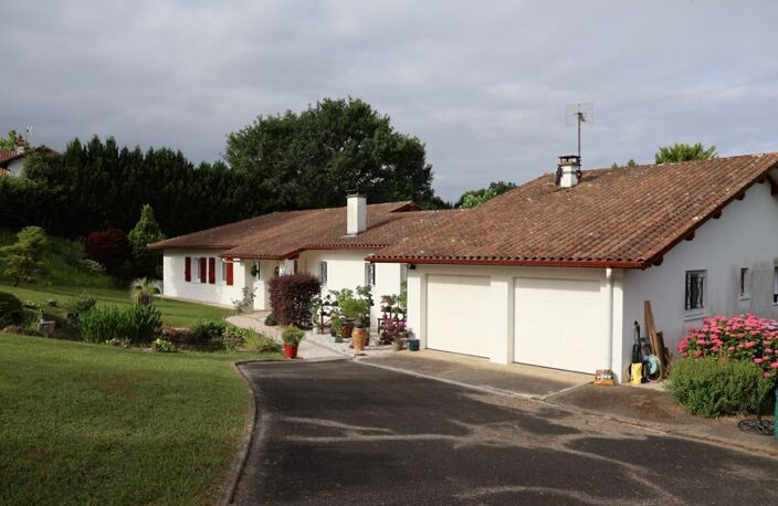 Maison de bourg de 7 pièces principales — photo 2