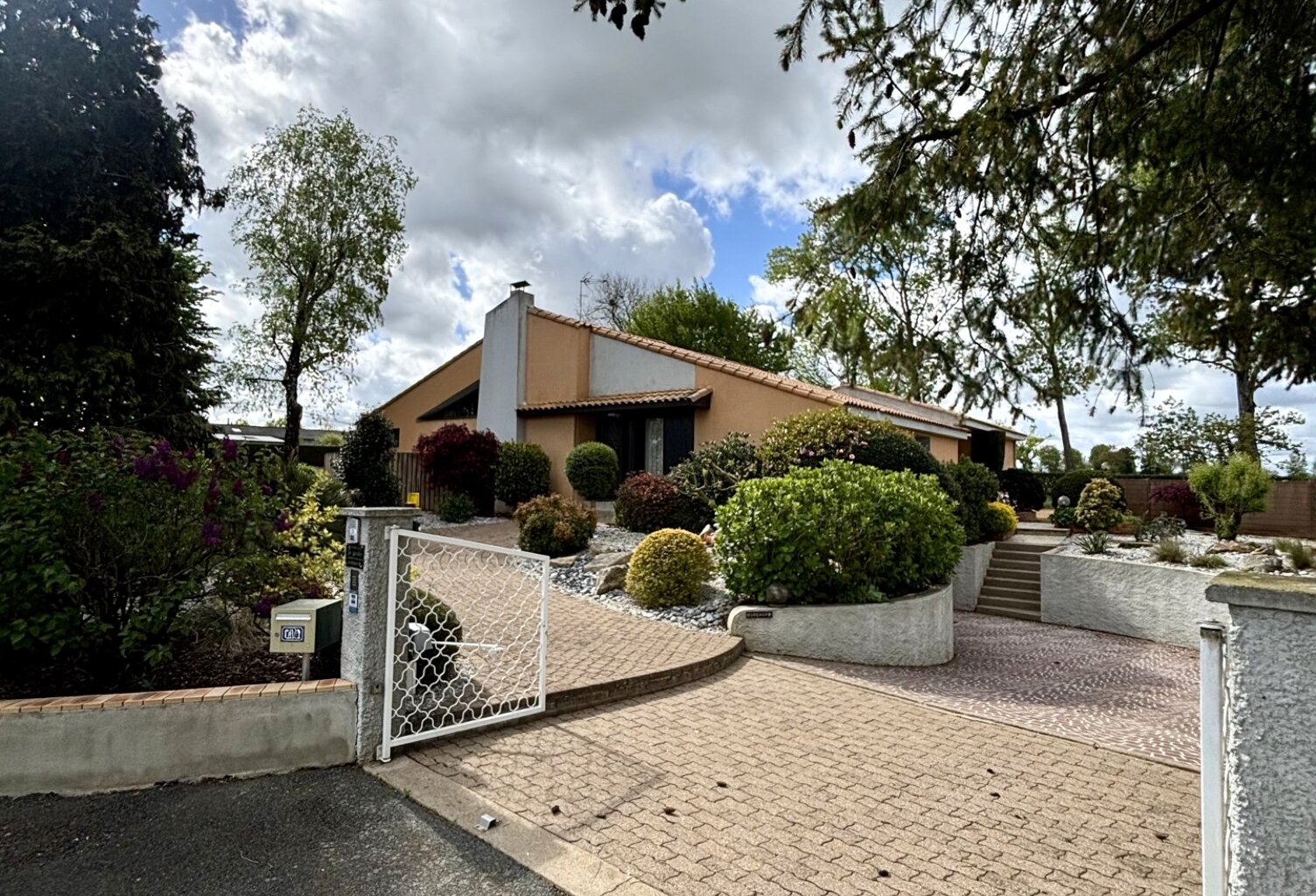 Vente Maison/villa 13 pièces — photo 1