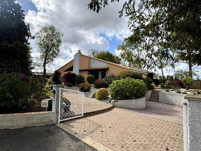 Vente Maison/villa 13 pièces — photo du bien