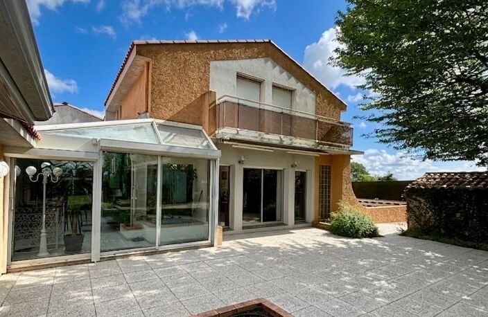 Vente Maison/villa 13 pièces — photo 2