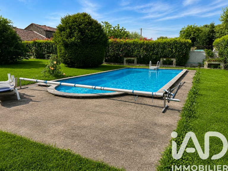 Vente Maison de campagne 7 pièces — photo 1